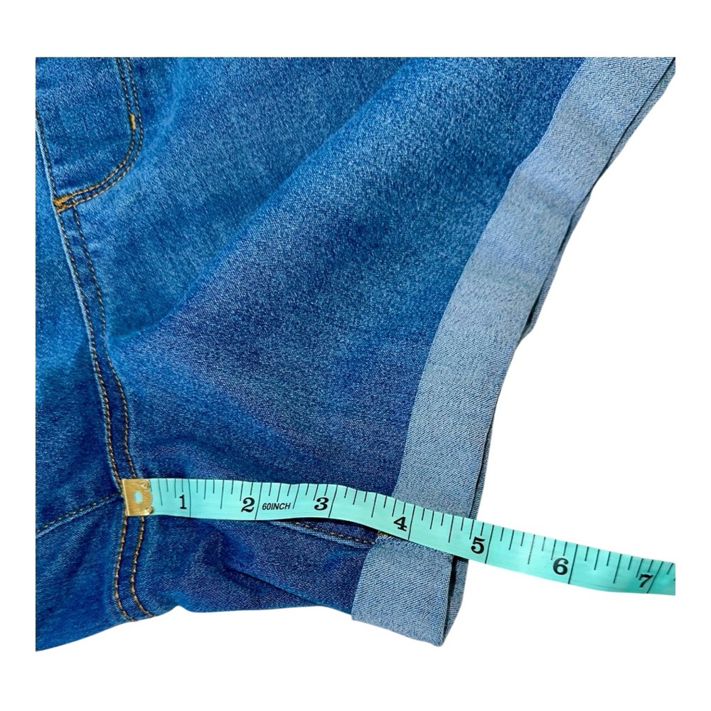 Time and Tru Blue Jean Shorts GUC - Picture 5 of 6